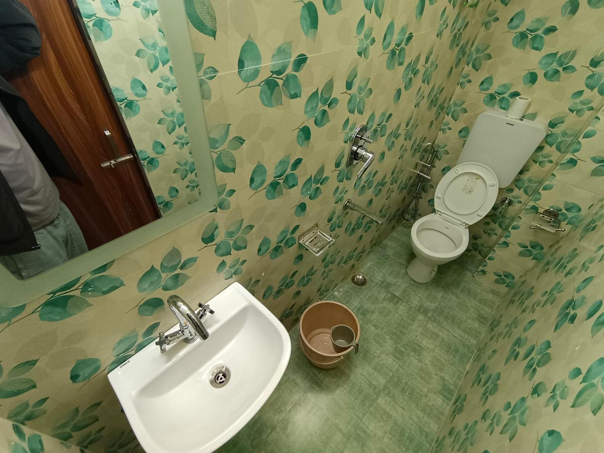 Shillong Perk Guest House Luaran gambar
